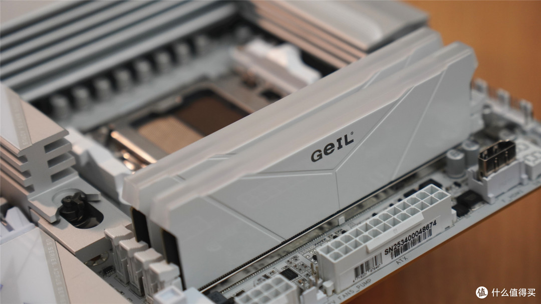 装机不用挑，就选电竞雕！！技嘉X870E X3D电竞冰雕主板深度测评