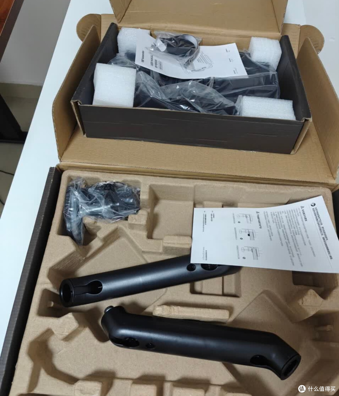 松能T630双屏支架，桌面清爽好帮手