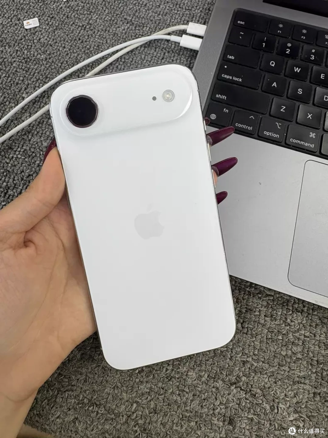 降幅超三千！iPhone Air 大促跳水，轻薄手感党终于可以冲了