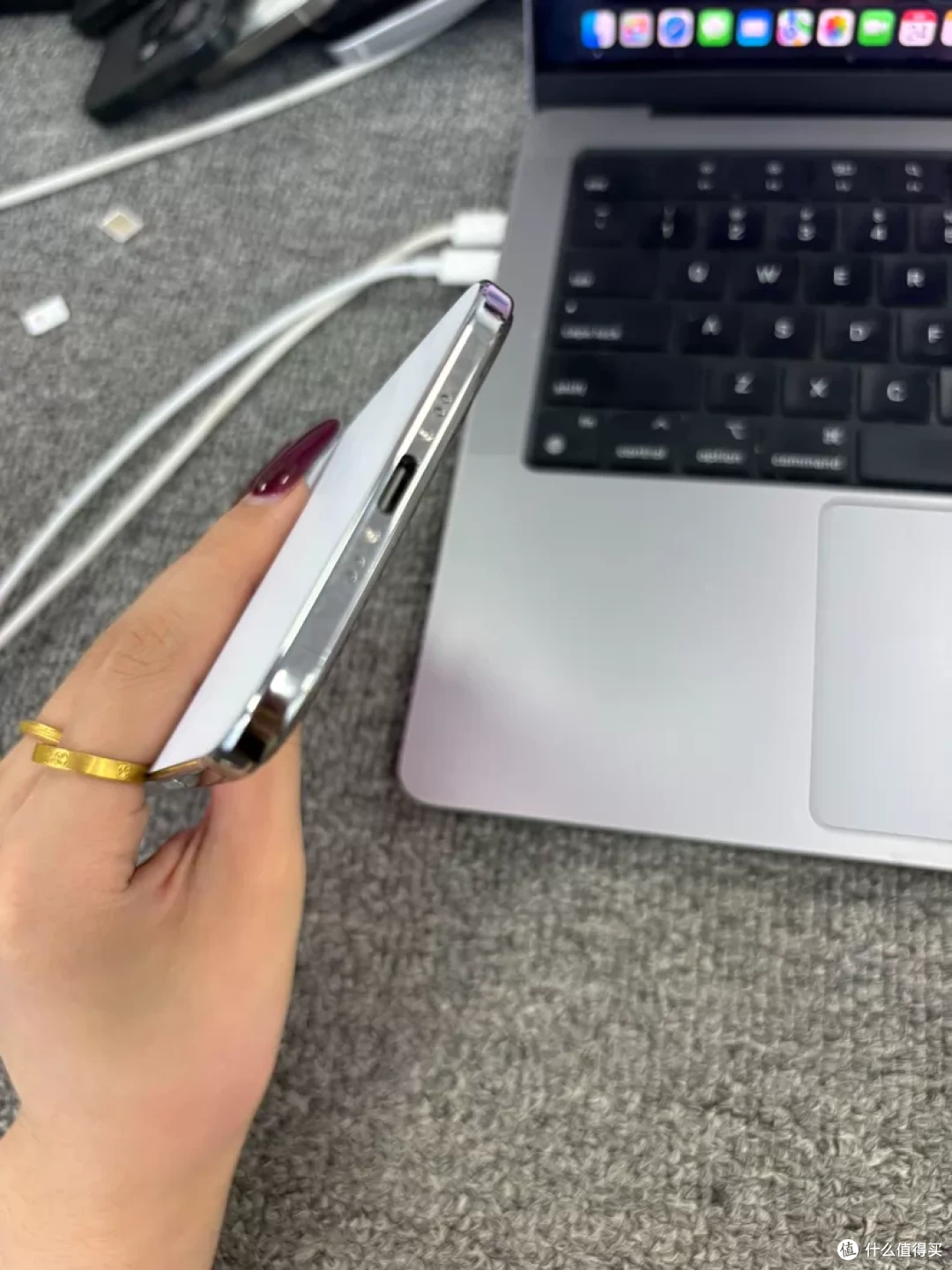 降幅超三千！iPhone Air 大促跳水，轻薄手感党终于可以冲了