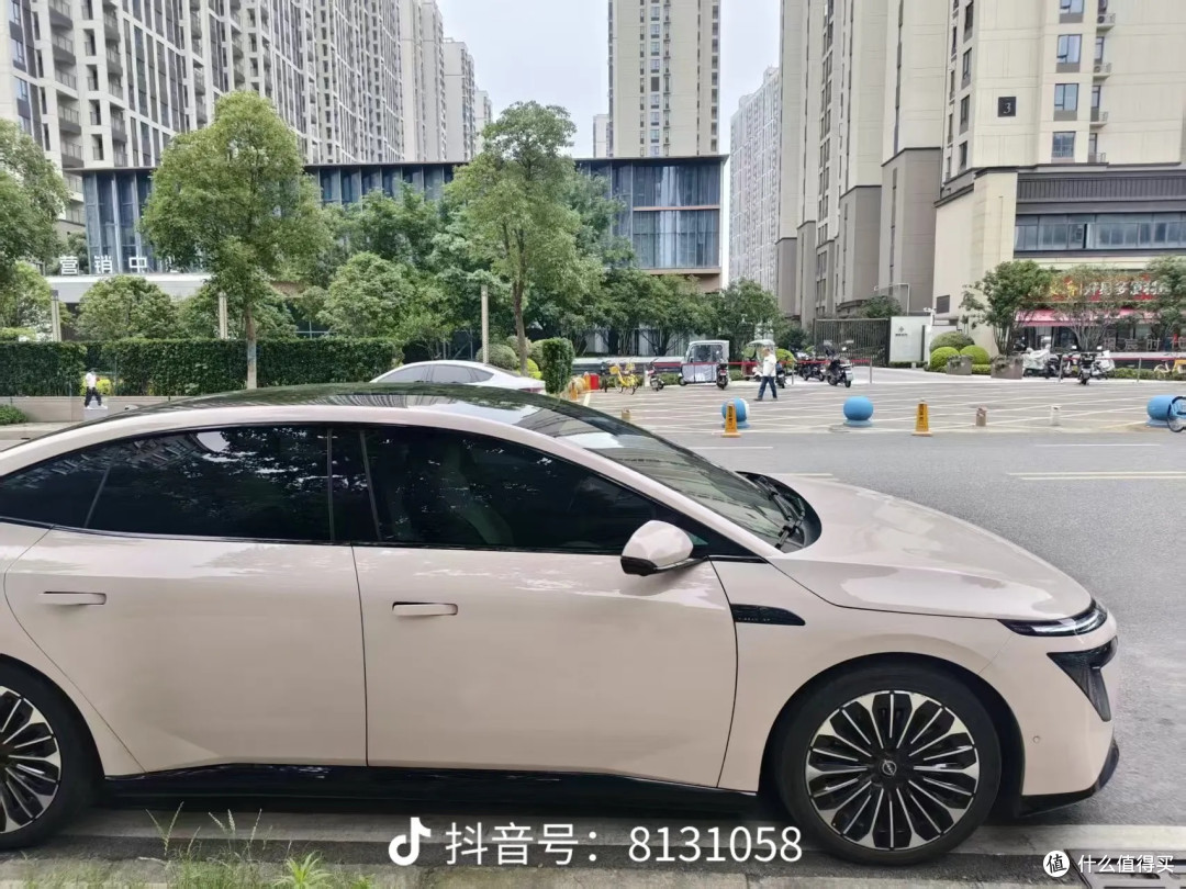 20万级家用纯电轿车实测：日产N7表现如何？