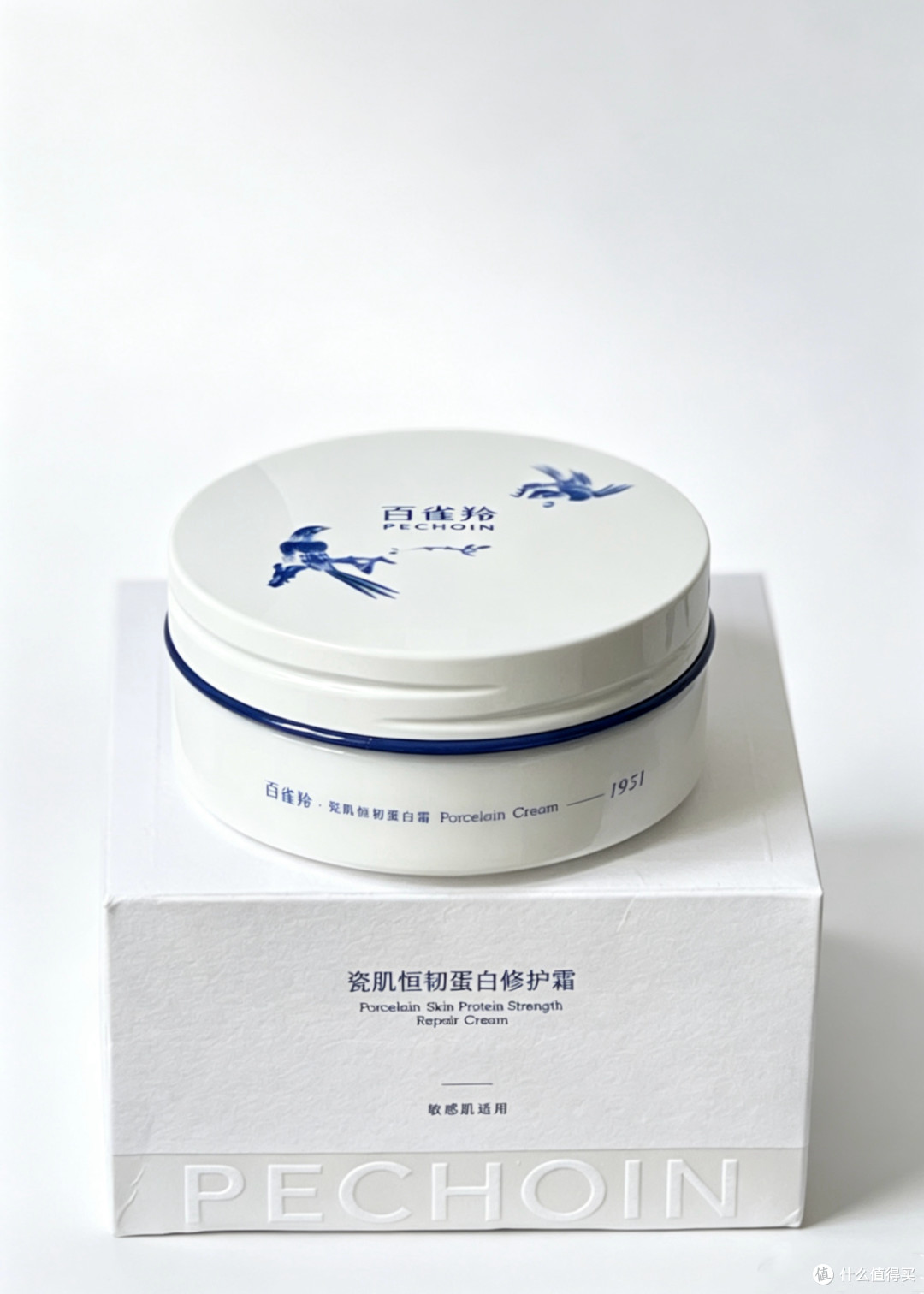 每逢换季脸蛋就泛红发烫?皮肤暗沉不透亮,该怎么选择修护面霜?
