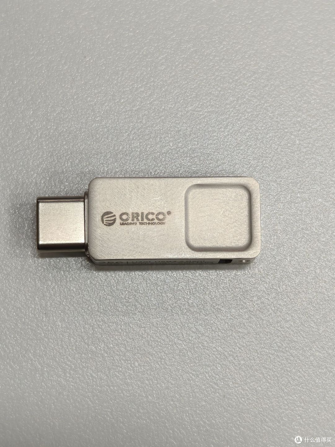 奥睿科迷你U盘:挂钥匙扣用了两周,手机电脑传文件再也没折腾过