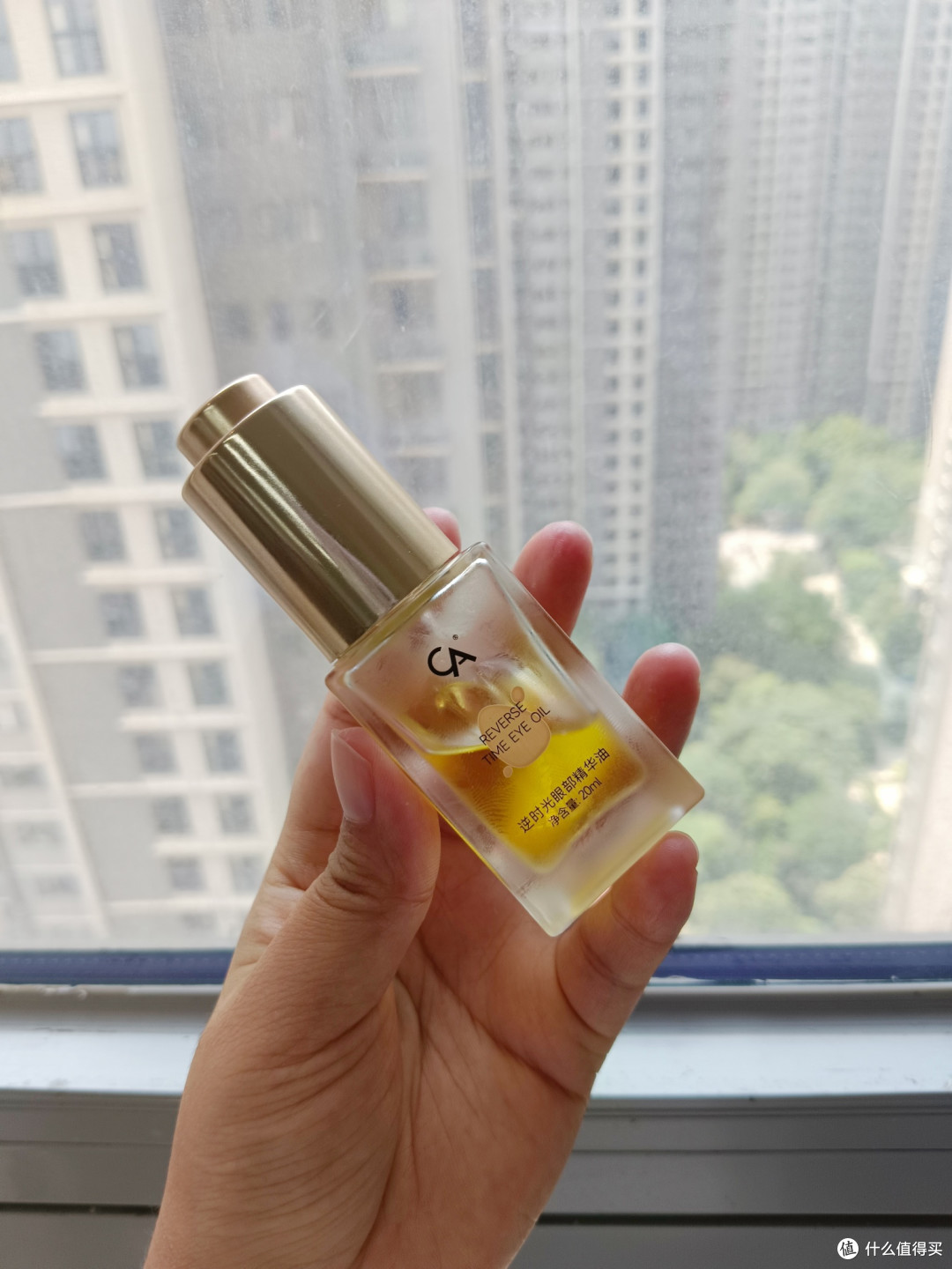淡纹眼油怎么选?6款温和眼油淡初老细纹,舒缓疲惫眼廓实力在线