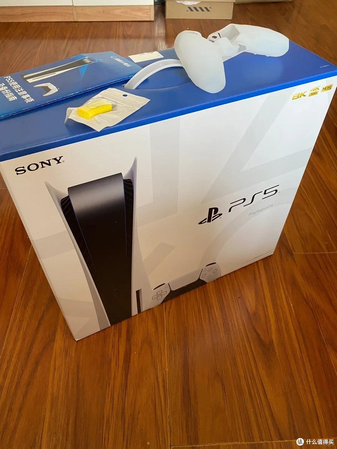关于PS5和XBOX阵营选择的探讨，哪个值得买？