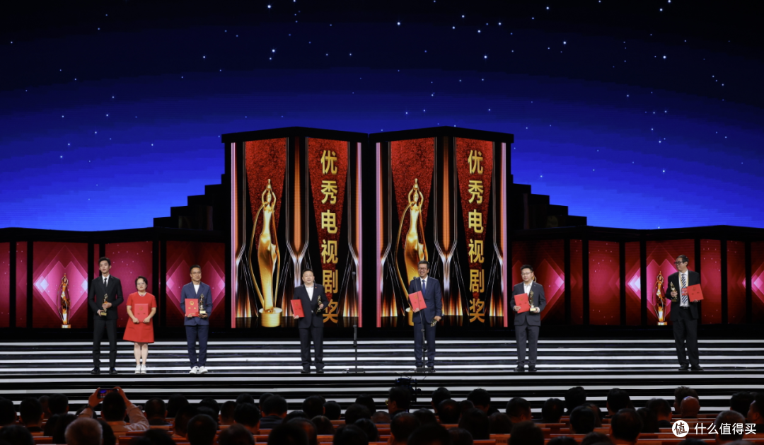 飞天 vs 白玉兰 vs 金鹰,一座奖杯到底差别在哪儿?