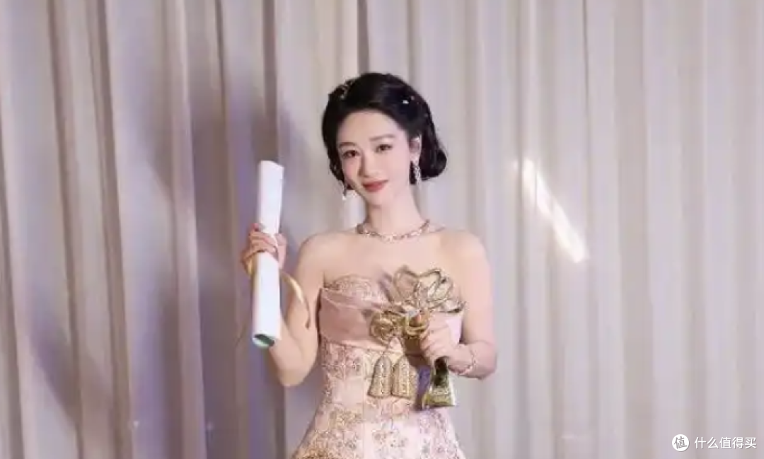 飞天 vs 白玉兰 vs 金鹰,一座奖杯到底差别在哪儿?