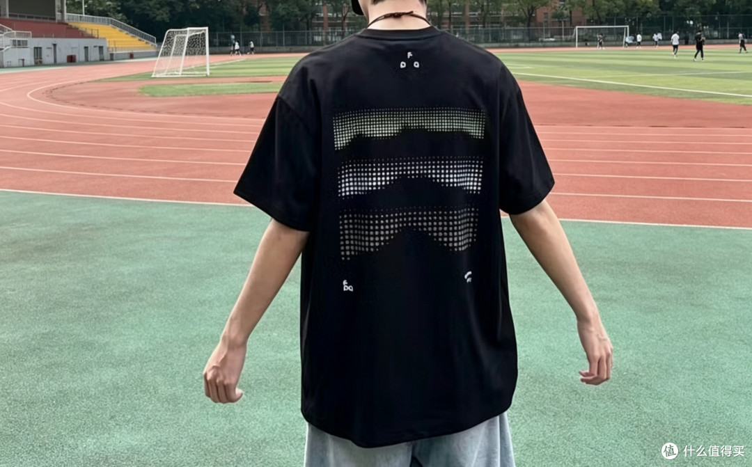 这个曾经靠棉服出圈的国牌FPA,怎么把速干T恤也玩明白了?