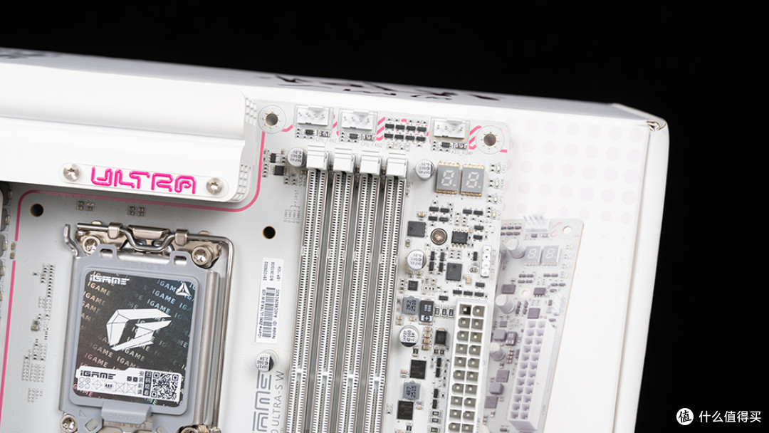 270K Plus+iGame Z890 ULTRA-S W+影驰RTX 5080+利民全家桶装机秀