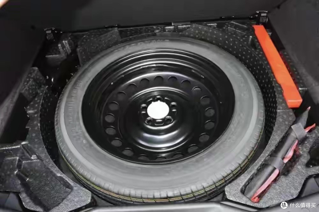 为什么现在的新能源车,都不配备胎了?
