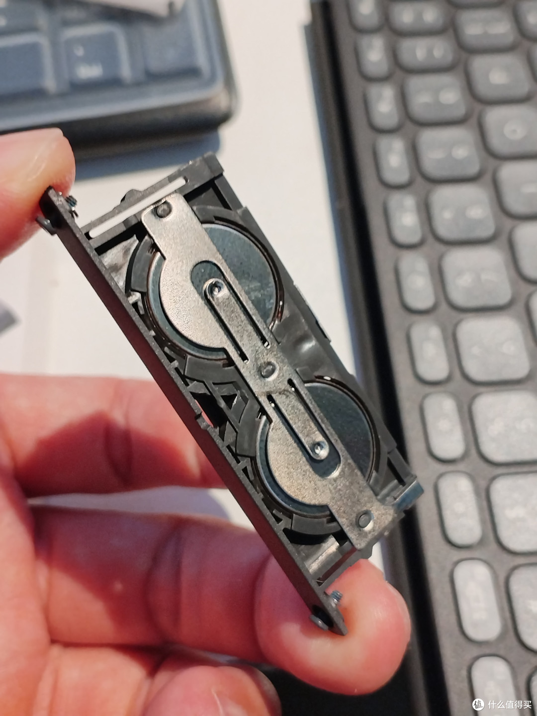 222克,3年免充电,罗技keys to go2蓝牙键盘入手体验