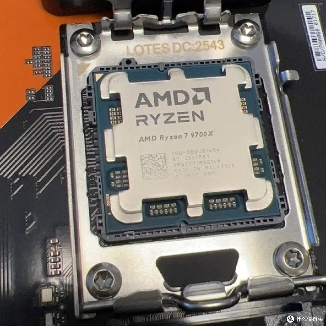 9700X+5060Ti 装机实录,零翻车一次点亮,新手照着顺序装也能成