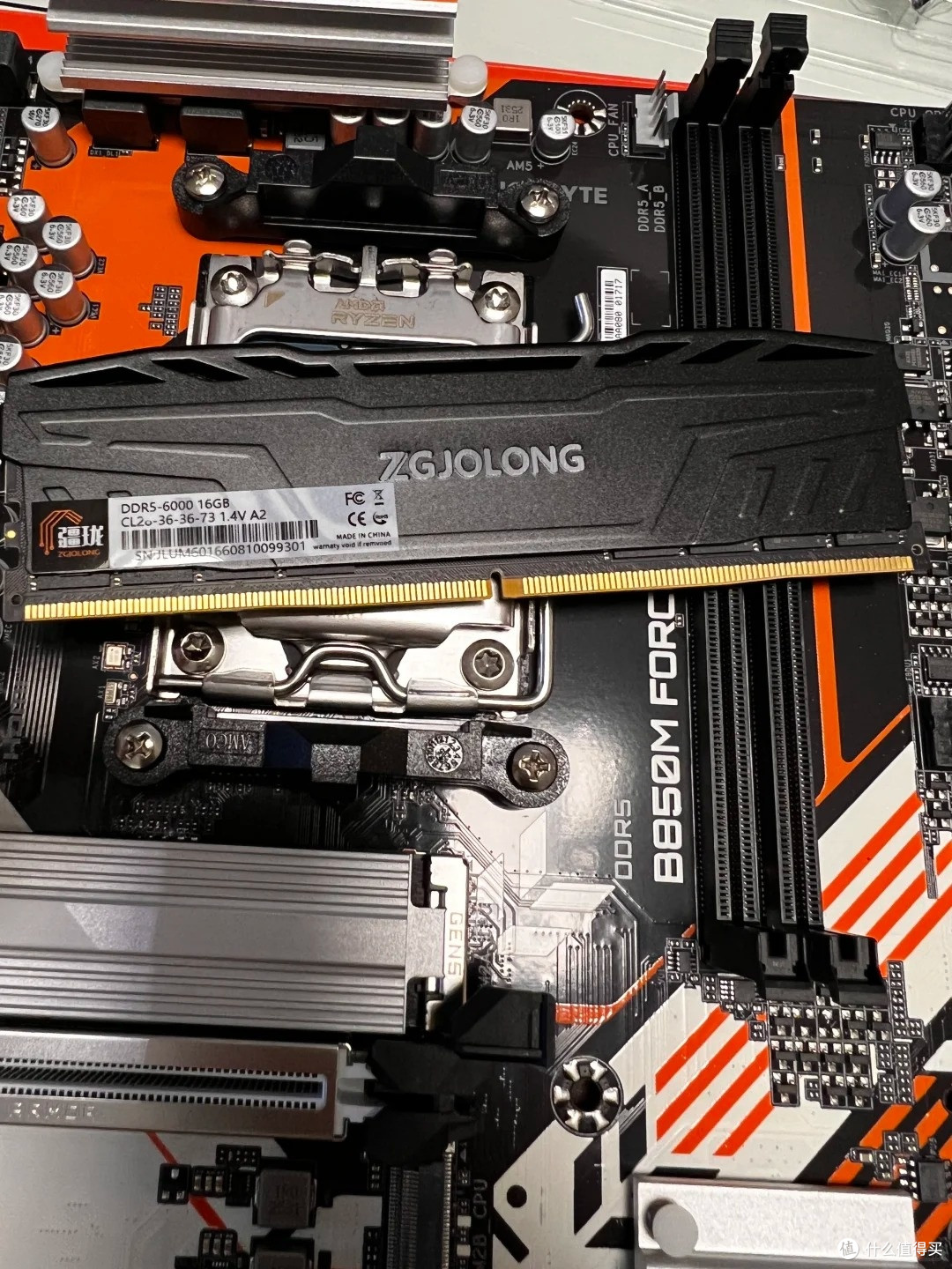 9700X+5060Ti 装机实录,零翻车一次点亮,新手照着顺序装也能成