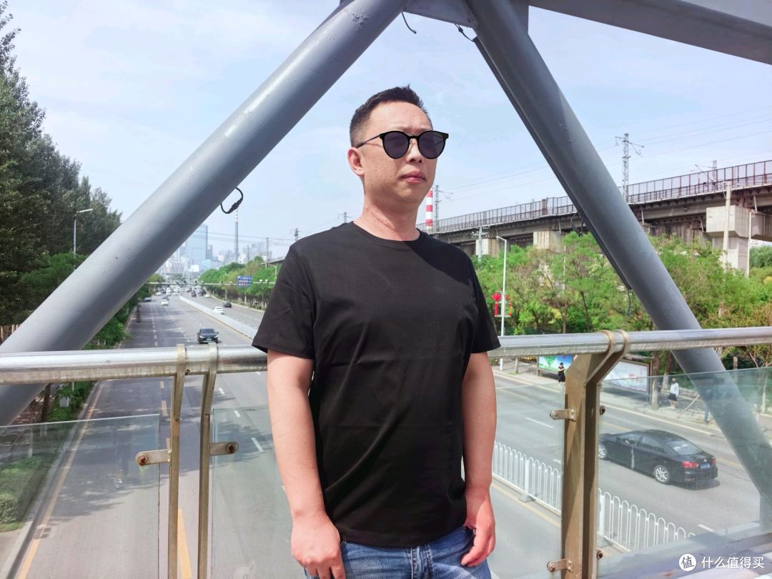 以户外硬核标准,死磕专业“六防”设计,Vbrex短袖T恤测试挑战!