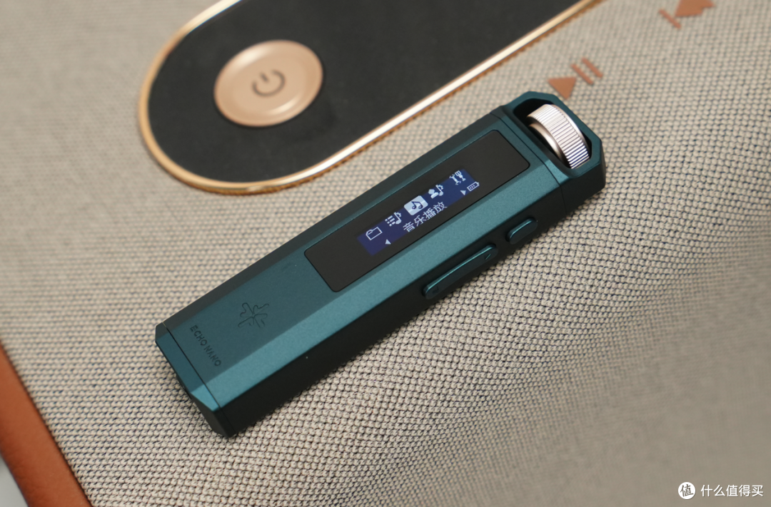 只卖299,通勤党的怀旧搭子:飞傲雪漫天ECHO NANO无损音乐播放器