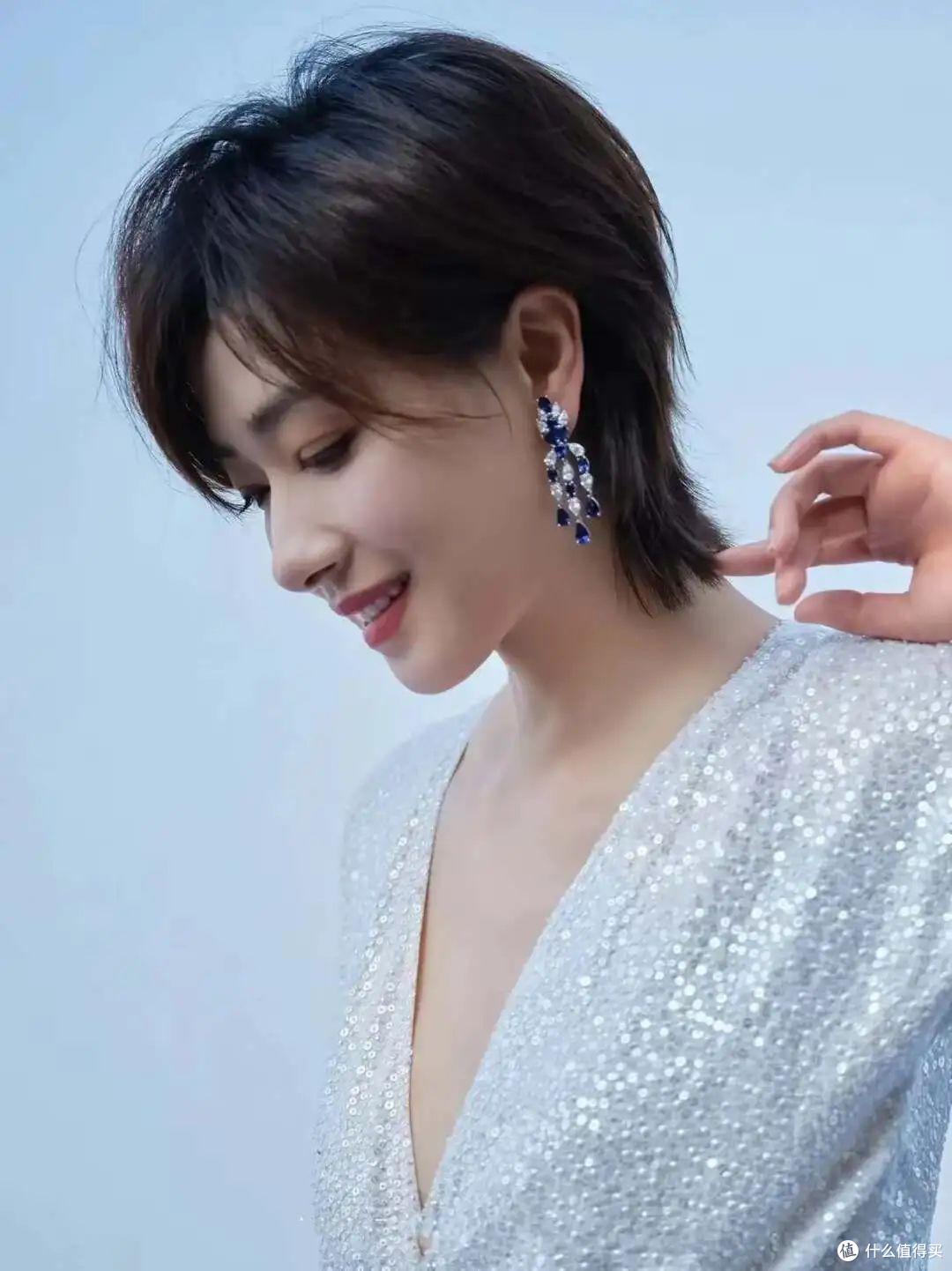 事实证明:女人老了后,显老元凶不是白发和皱纹,而是这几个特征