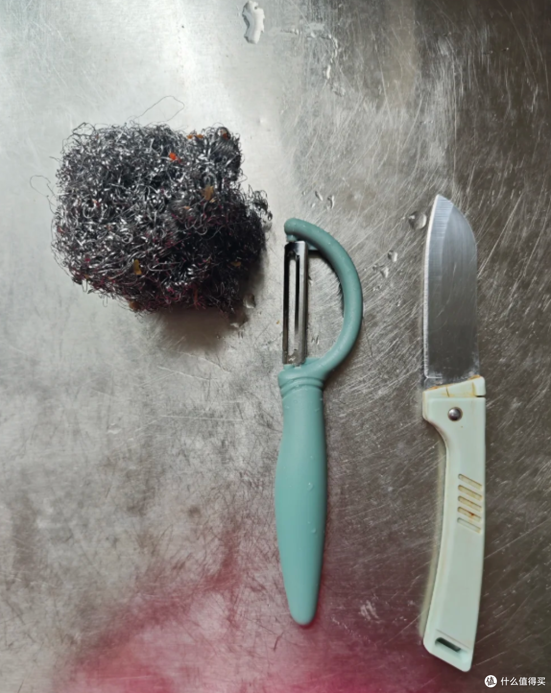 被网友的“钢丝球用法”圈粉了,果然,思路打开就能解决生活痛点