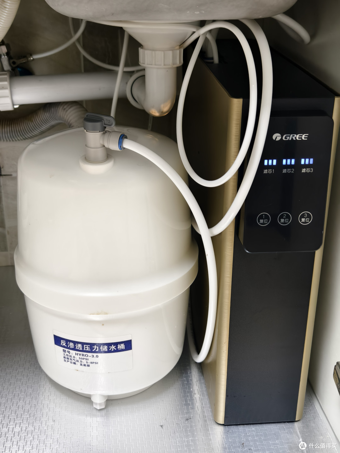 我居然装了一台8年前的格力净水器