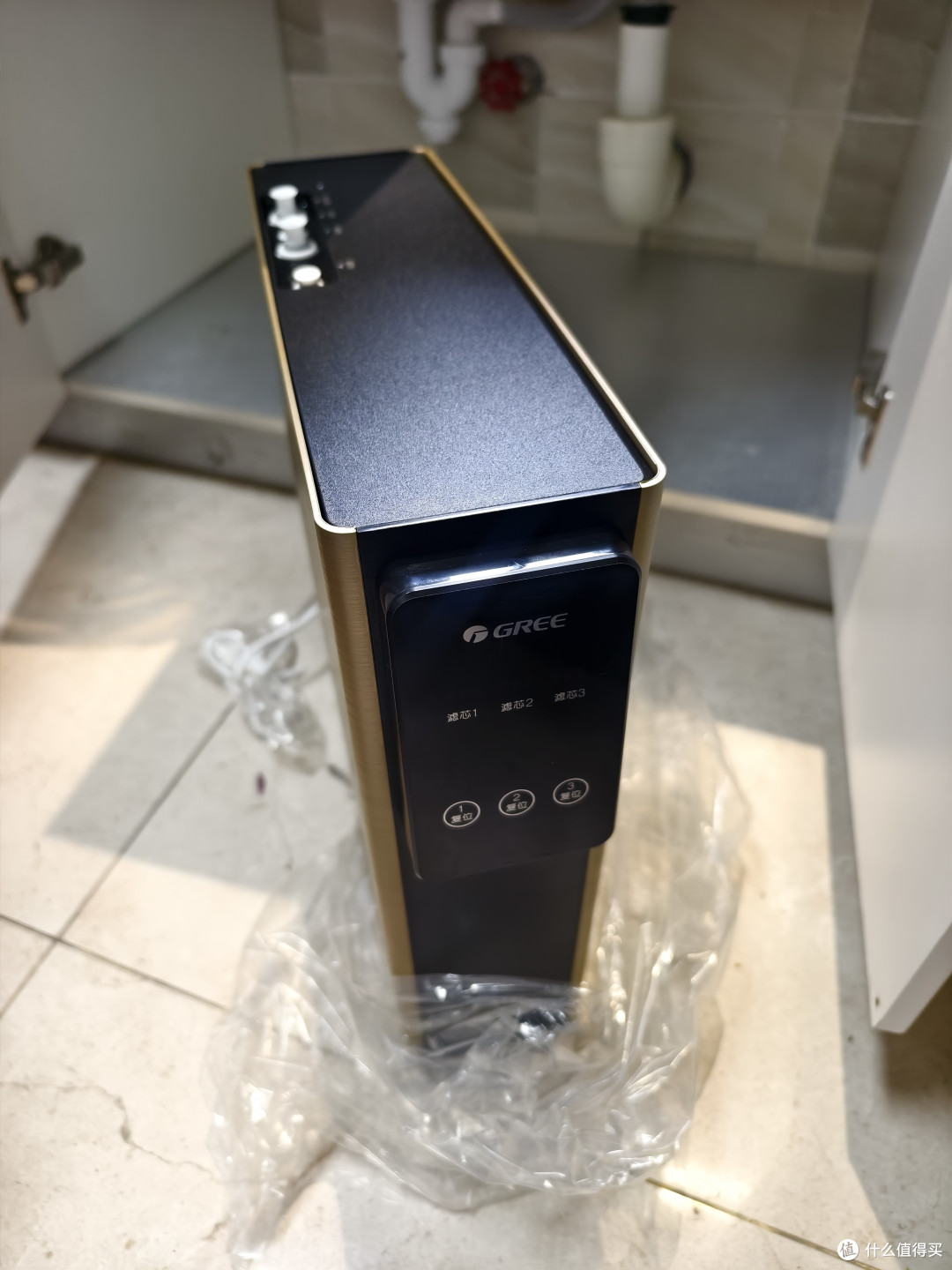 我居然装了一台8年前的格力净水器