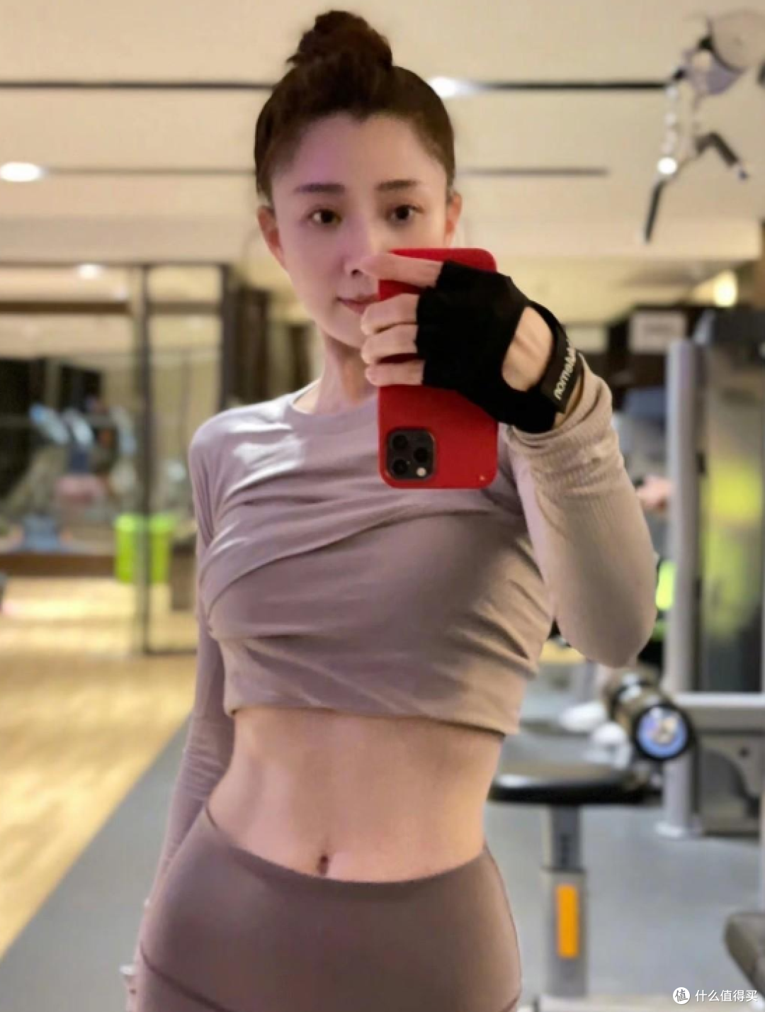到老都没有大妈感的女人,身上都有这几点特质,美得简单轻松!