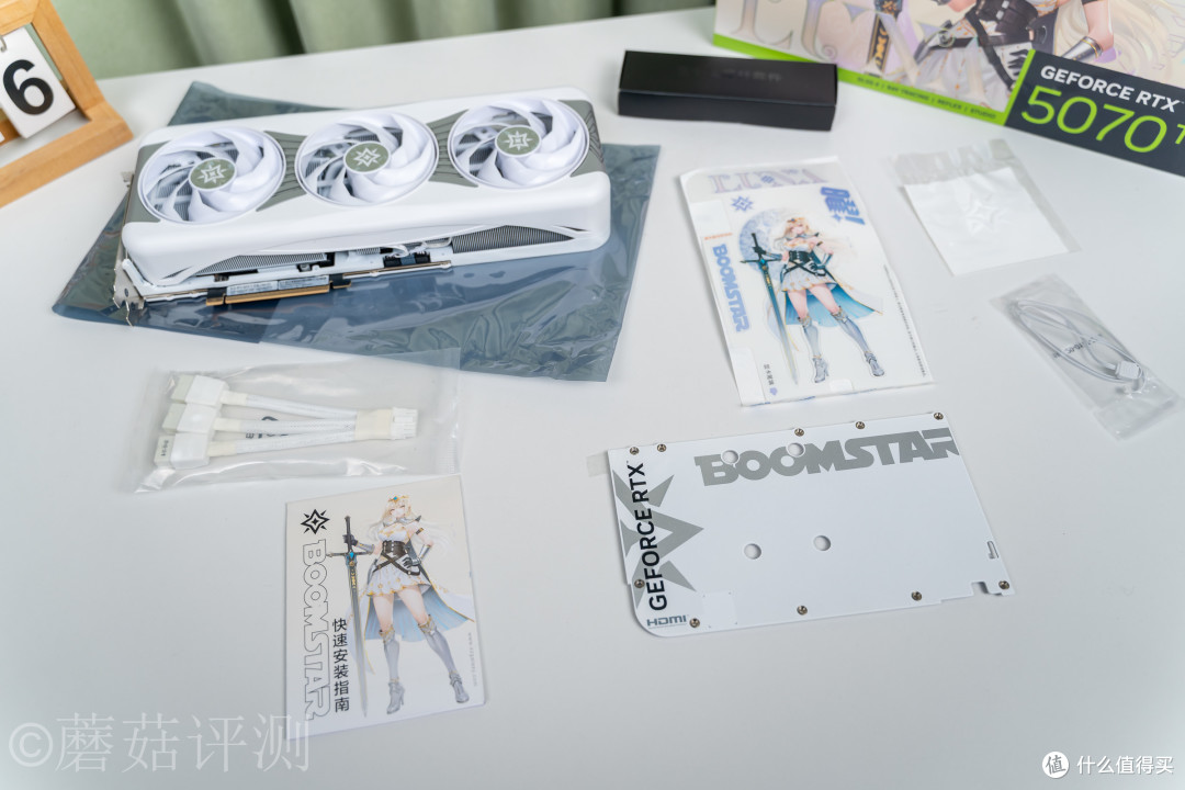 显卡也能“模组化”？影驰RTX5070Ti星曜LUNA OC磁吸上盖玩法揭秘