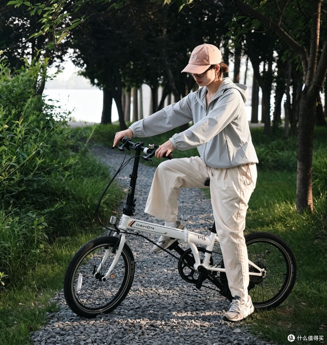 防晒衣户外骑行实战测评：优衣库 vs 蕉下，谁更适合户外骑行？