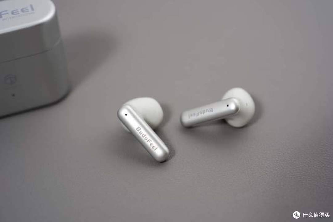 百元半入耳降噪赶超AirPods４？