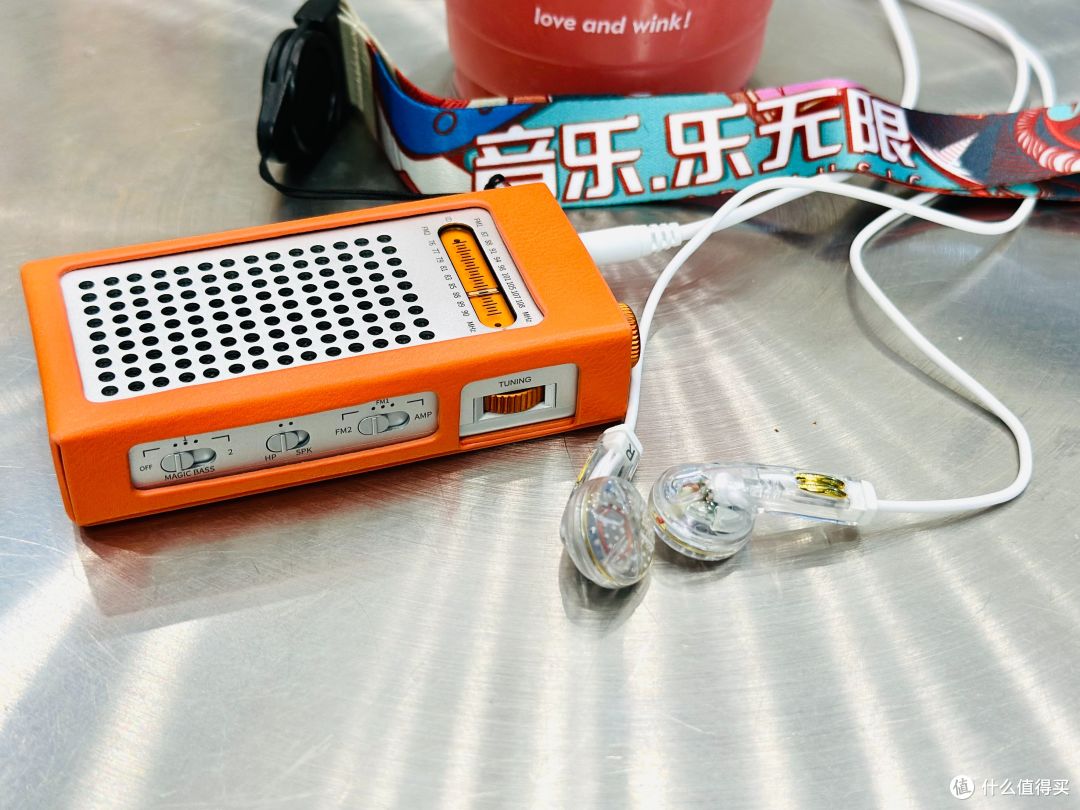 抛开算法束缚，飞傲RR13找回收音机本来的温柔