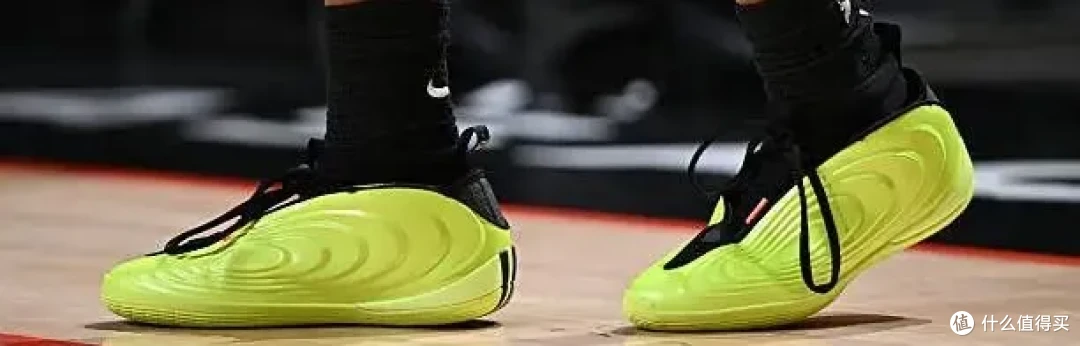 【WNBA每日上脚】韩旭躺赢夺冠?科比的球鞋果然有说法!