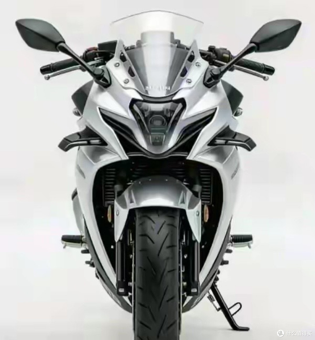 新款铃木 GSX250 即将上市，买车别着急下手