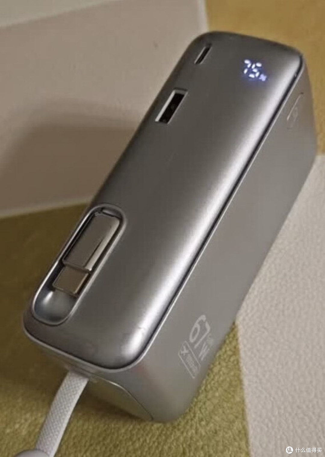 倍思67W二合一充电宝，出行减负神器？