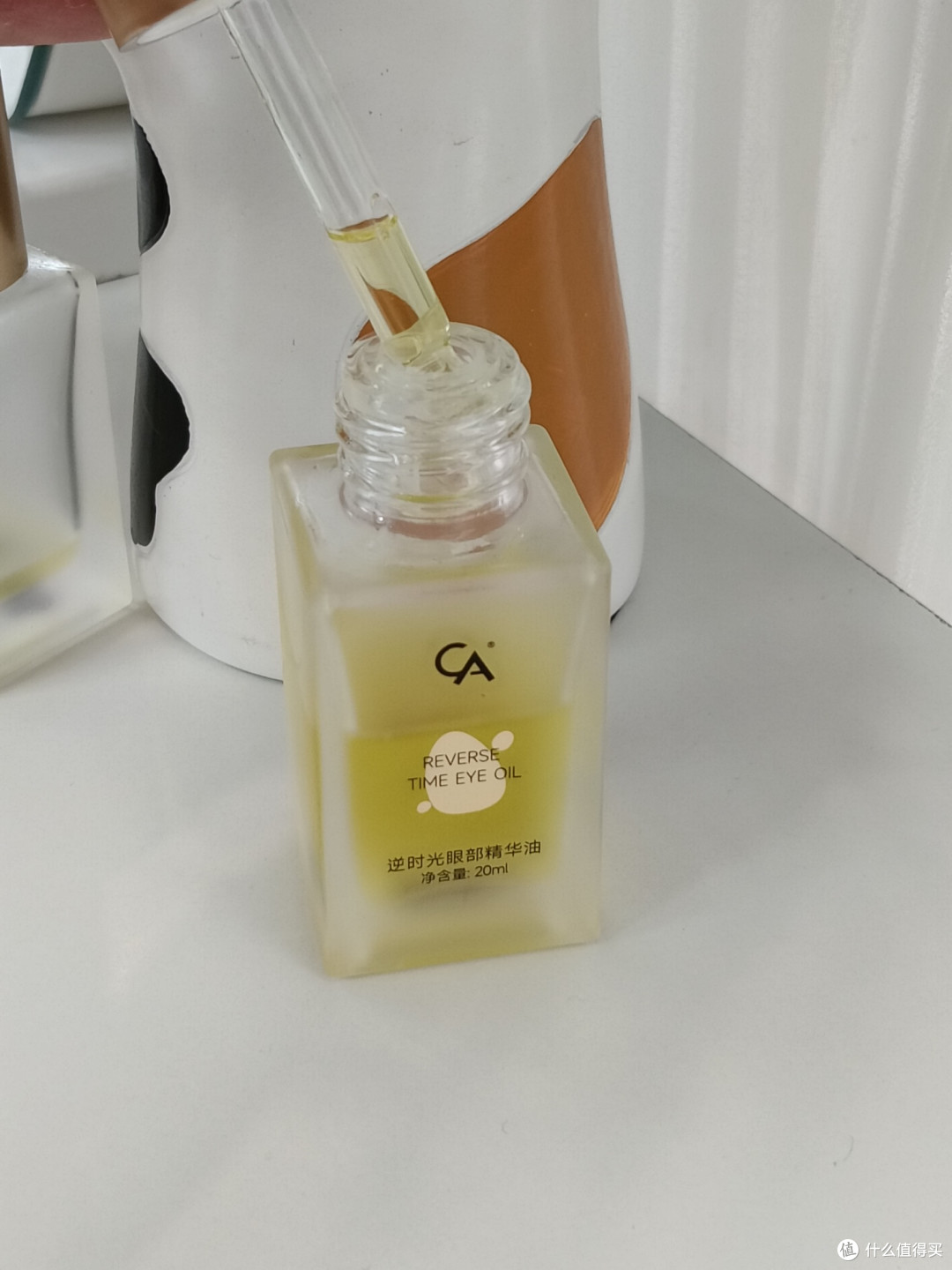 什么眼油消早起浮肿好用？舒缓泛红温和消去早起眼肿，敏感肌优选