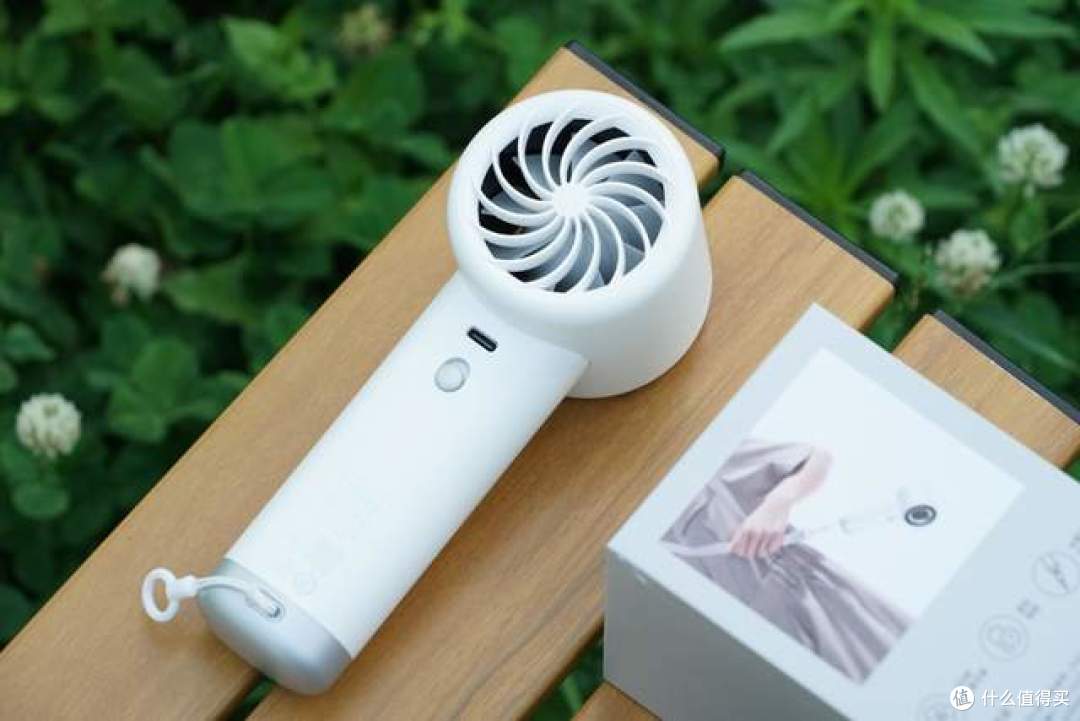 米家手持风扇测评:百元随身降温神器,能带上飞机,夏日通勤刚需
