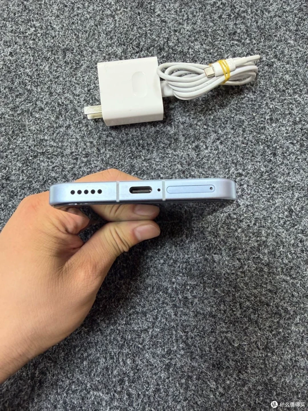 荣耀清仓价崩!16+1TB 旗舰比二手还香 稳用三四年