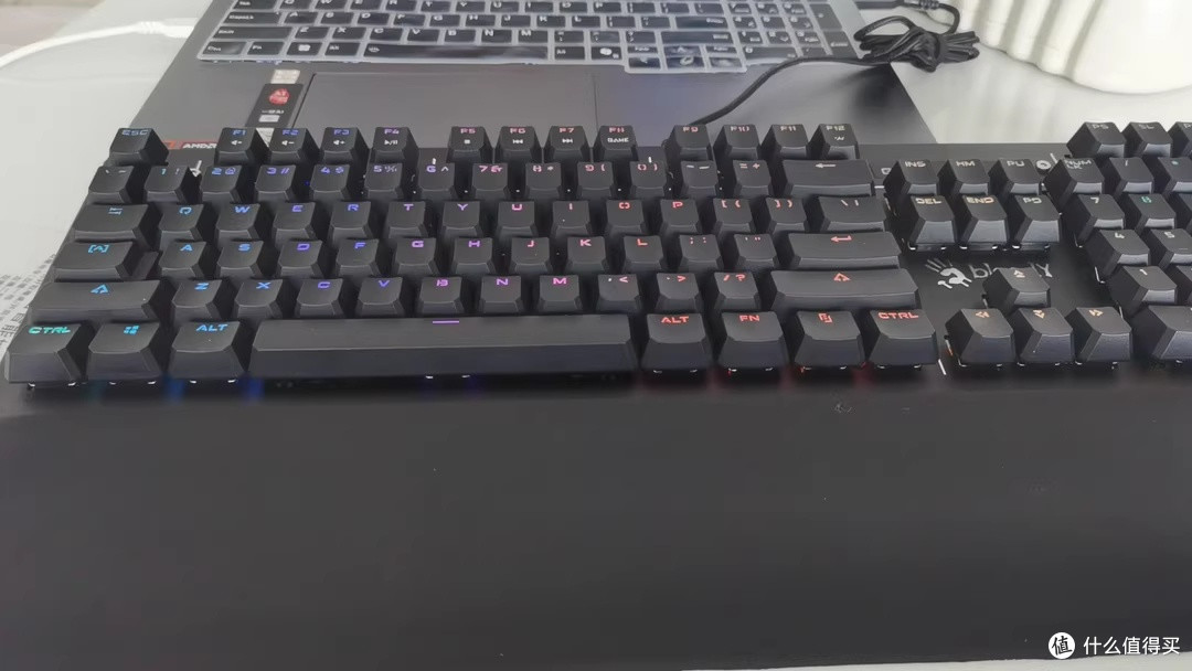 从我买的这款键盘,现在都喜欢码字了