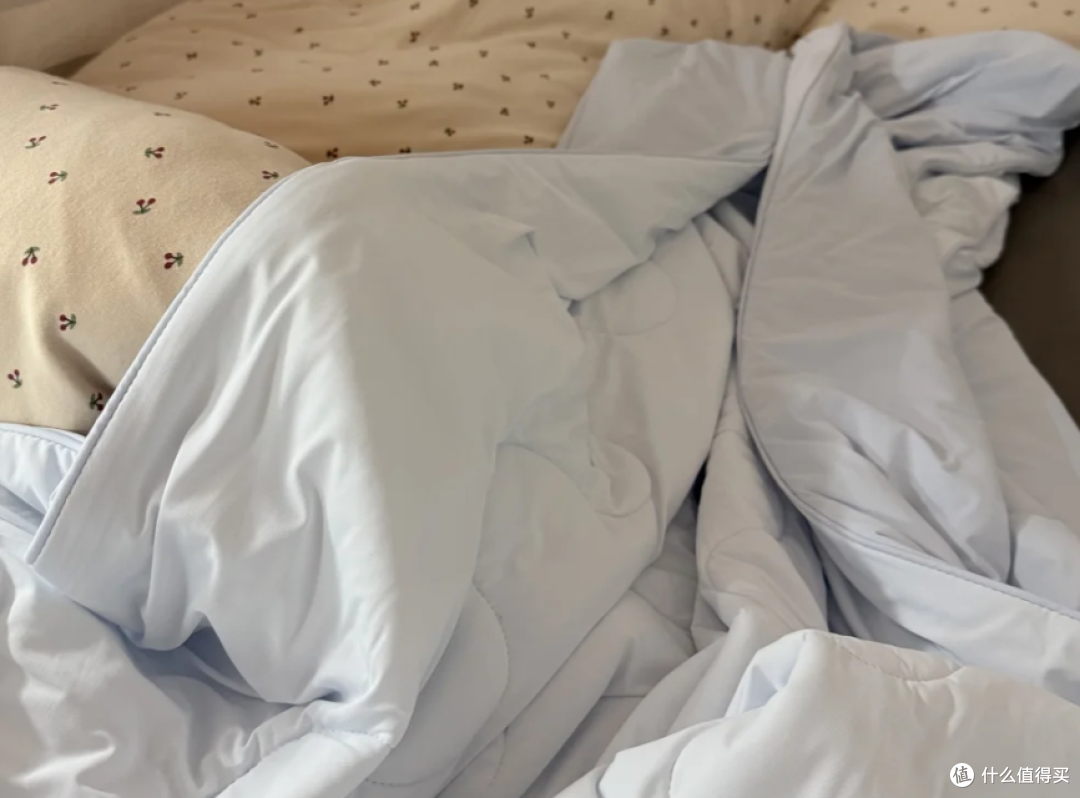 夏凉被适宜室内多少度?不同温度如何选择夏凉被,舒适睡眠全指南