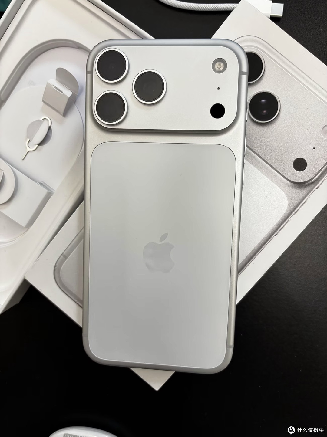 iPhone 17 Pro Max体验：大屏与重量的平衡