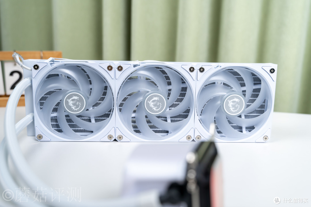 强散热,低噪音:微星MPG CORELIQUID P22 360一体式水冷 评测