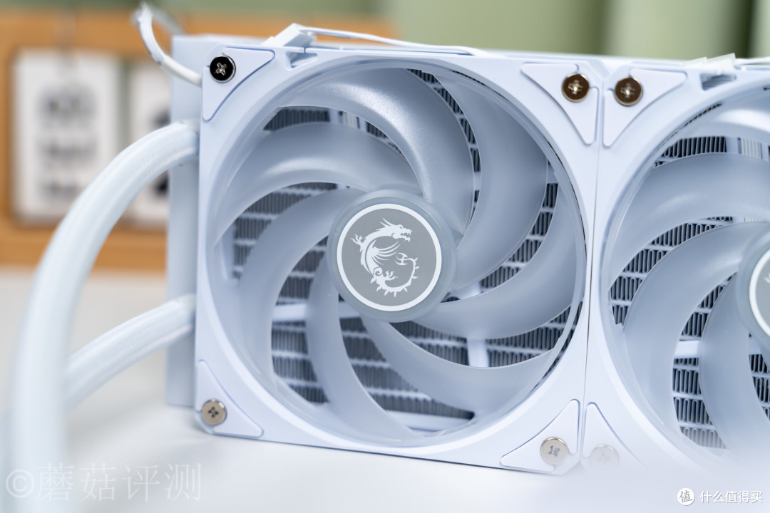 强散热,低噪音:微星MPG CORELIQUID P22 360一体式水冷 评测