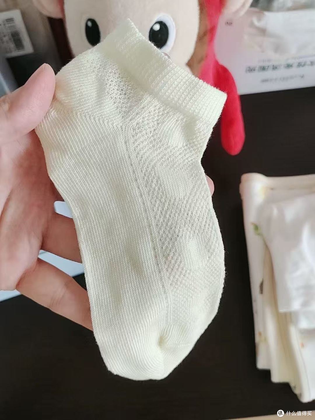天热娃爱出汗的宝妈闭眼冲尼多熊网眼袜🧦