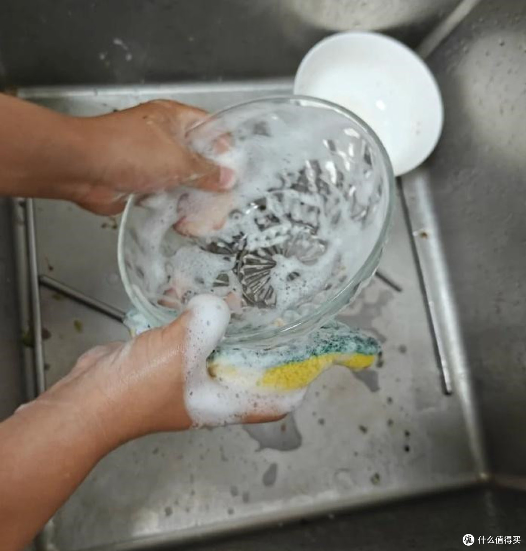 不管家里有钱没钱,这几种生活用品没坏也要扔,危险性真的太高了