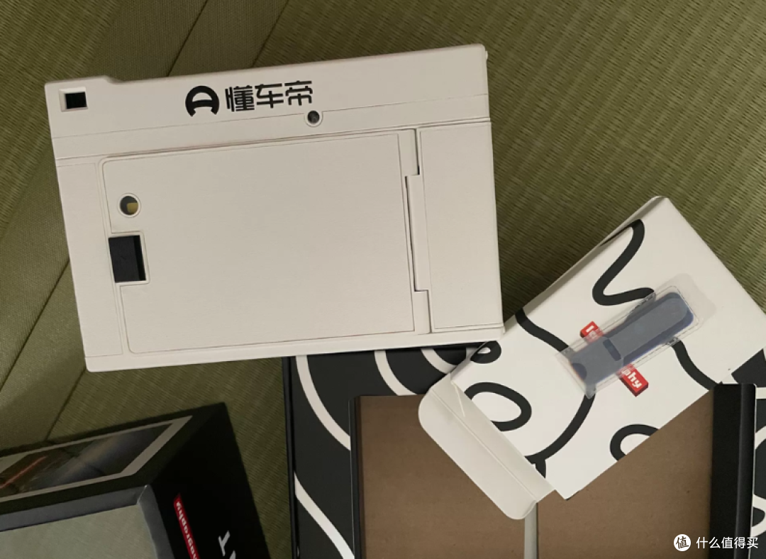 懂车帝员工礼盒流入二手鱼，300块的拍立得套装到底值不值得捡？