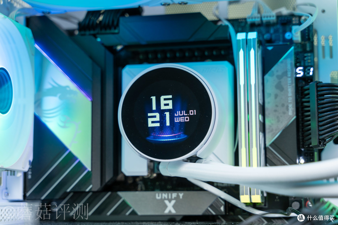 强散热,低噪音:微星MPG CORELIQUID P22 360一体式水冷 评测