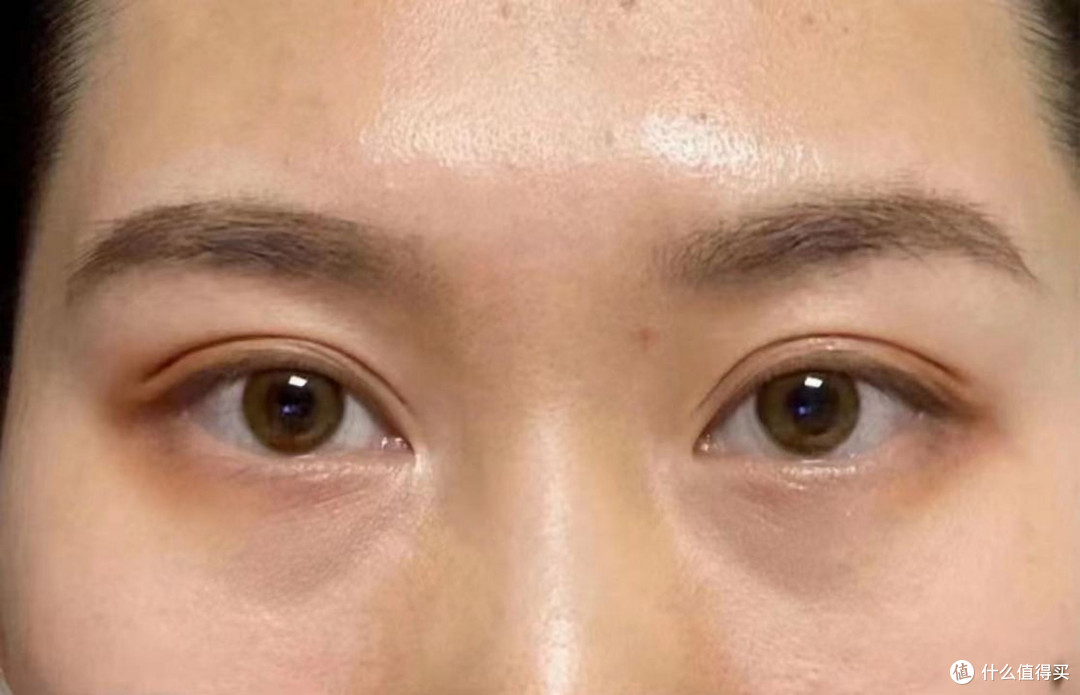 泪沟明显眼下凹陷很显老!自用眼霜推荐慢慢抚平泪沟真的有效