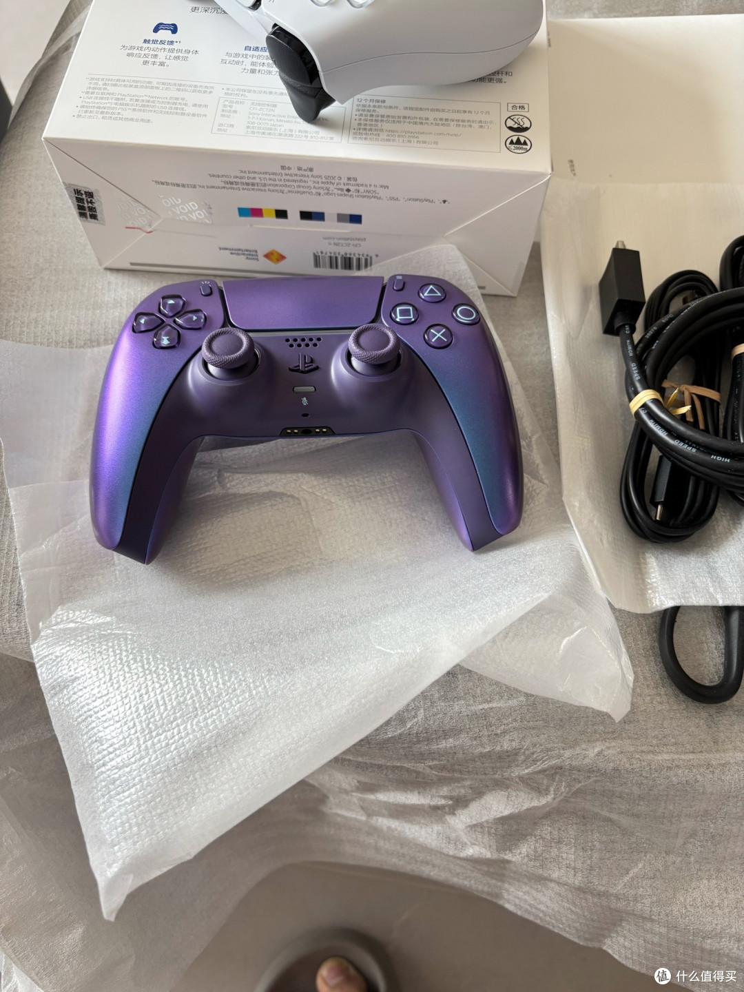 PS5星辰红手柄：承载回忆的C位