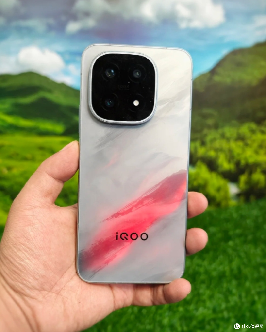 iQOO 三款新机齐发力,覆盖高中低端,不同需求都能找到合适款!