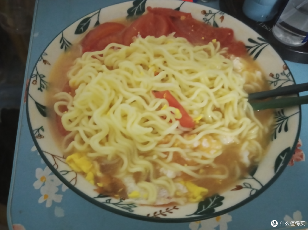 晚上九点吃上这口热乎的，外卖瞬间不香了🍲