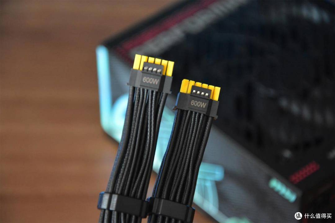 主动保护显卡，超稳供电方案，微星MPG Ai1300TS PCIe5月神评测