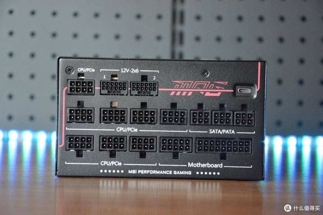 主动保护显卡，超稳供电方案，微星MPG Ai1300TS PCIe5月神评测