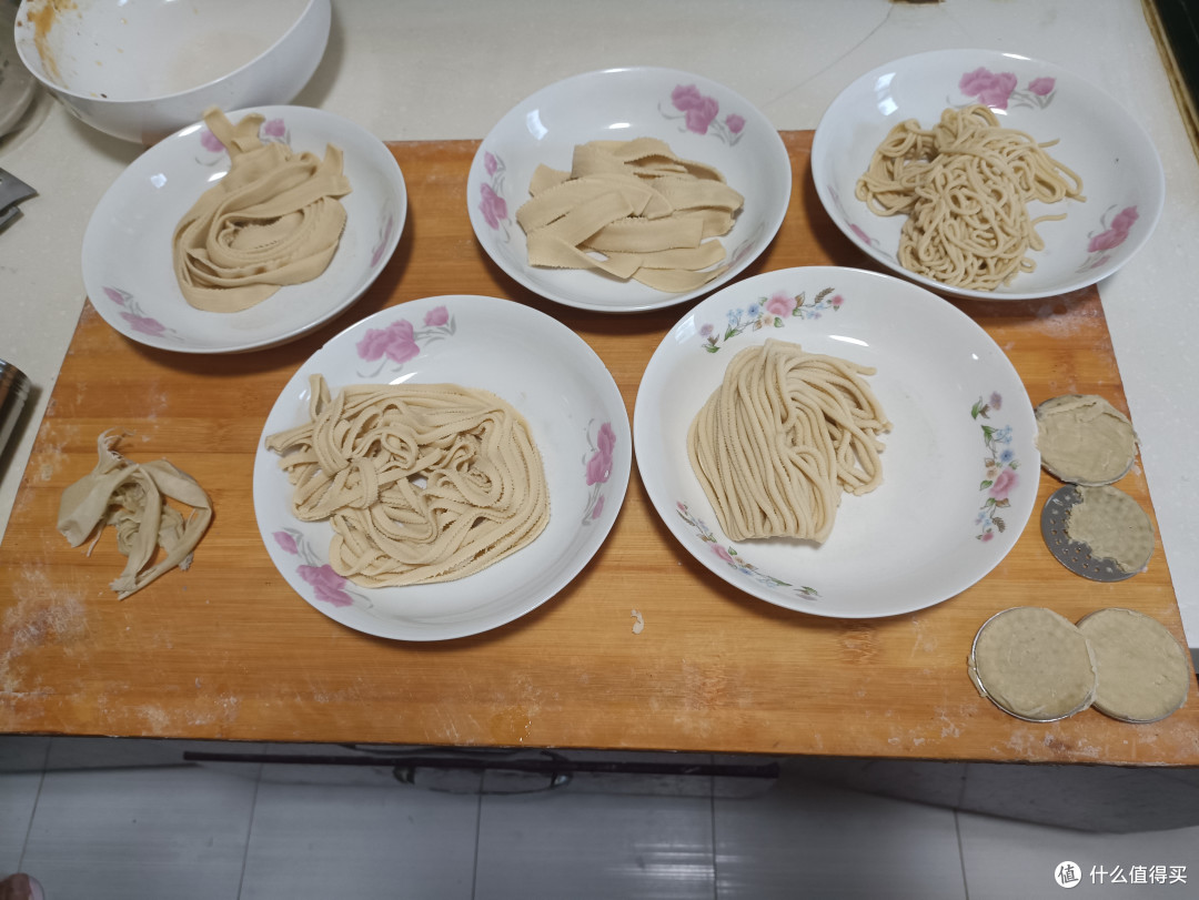 老年人必备厨房小家电--利仁面条机